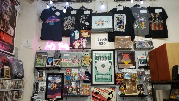 AR Collectibe Wall